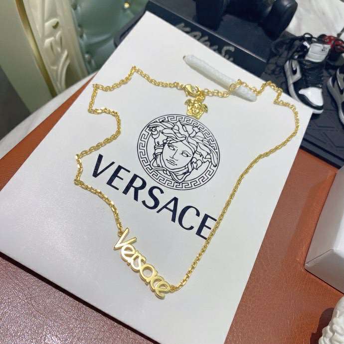 Picture of Versace Necklace _SKUVersacenecklace12cly3217105